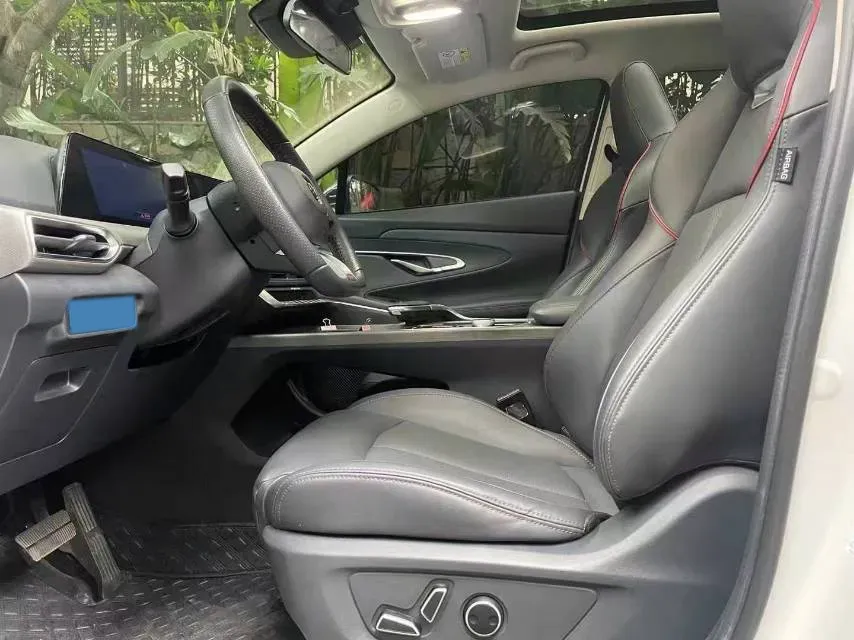 2020 ChangAn UNI-T 1.5T 180HP L4 7DCT,autocango,china used car exporter,china ev exporter,chinese used car exporter,chinese used ev exporter