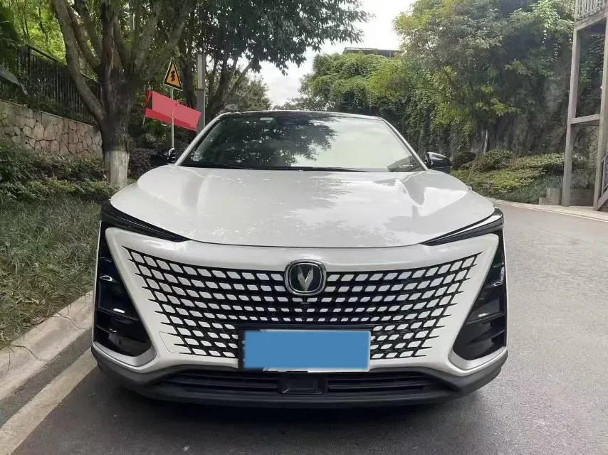 2020 ChangAn UNI-T 1.5T 180HP L4 7DCT,autocango,china used car exporter,china ev exporter,chinese used car exporter,chinese used ev exporter