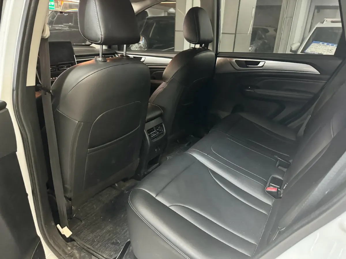 2021 Haval M6 1.5T 150HP L4 7DCT,autocango,china used car exporter,china ev exporter,chinese used car exporter,chinese used ev exporter