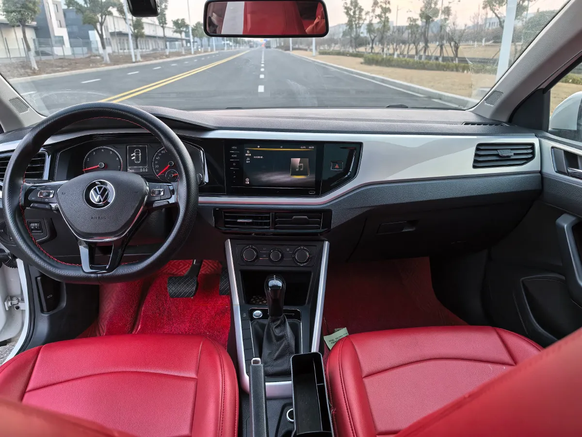 2021 Haval H6 1.5T 169HP L4 7DCT,autocango,china used car exporter,china ev exporter,chinese used car exporter,chinese used ev exporter