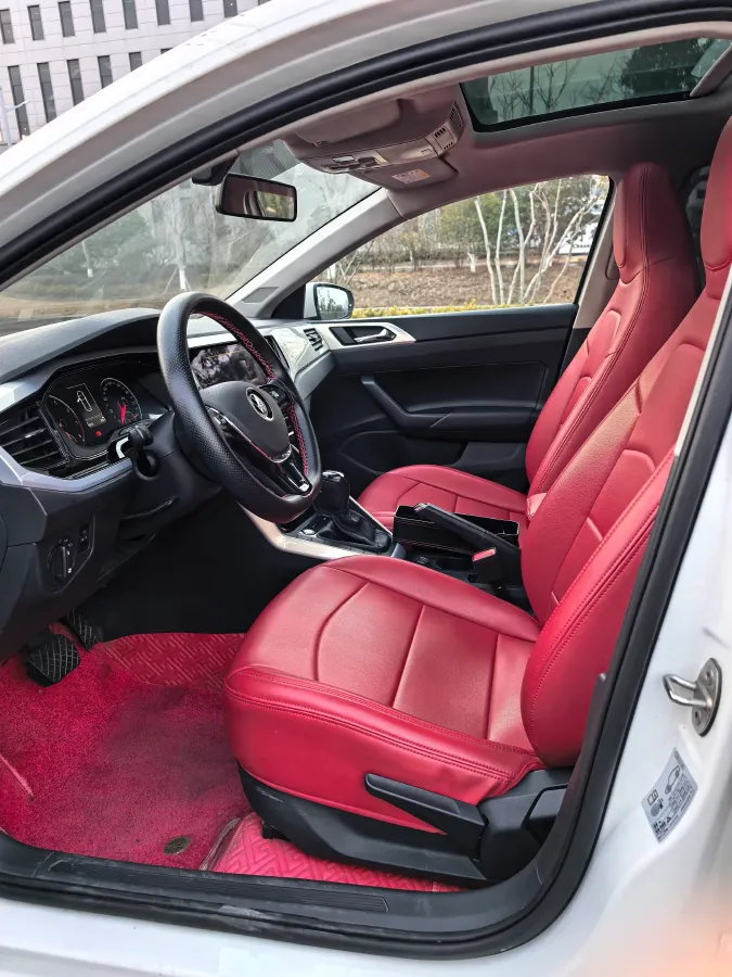 2021 Haval H6 1.5T 169HP L4 7DCT,autocango,china used car exporter,china ev exporter,chinese used car exporter,chinese used ev exporter