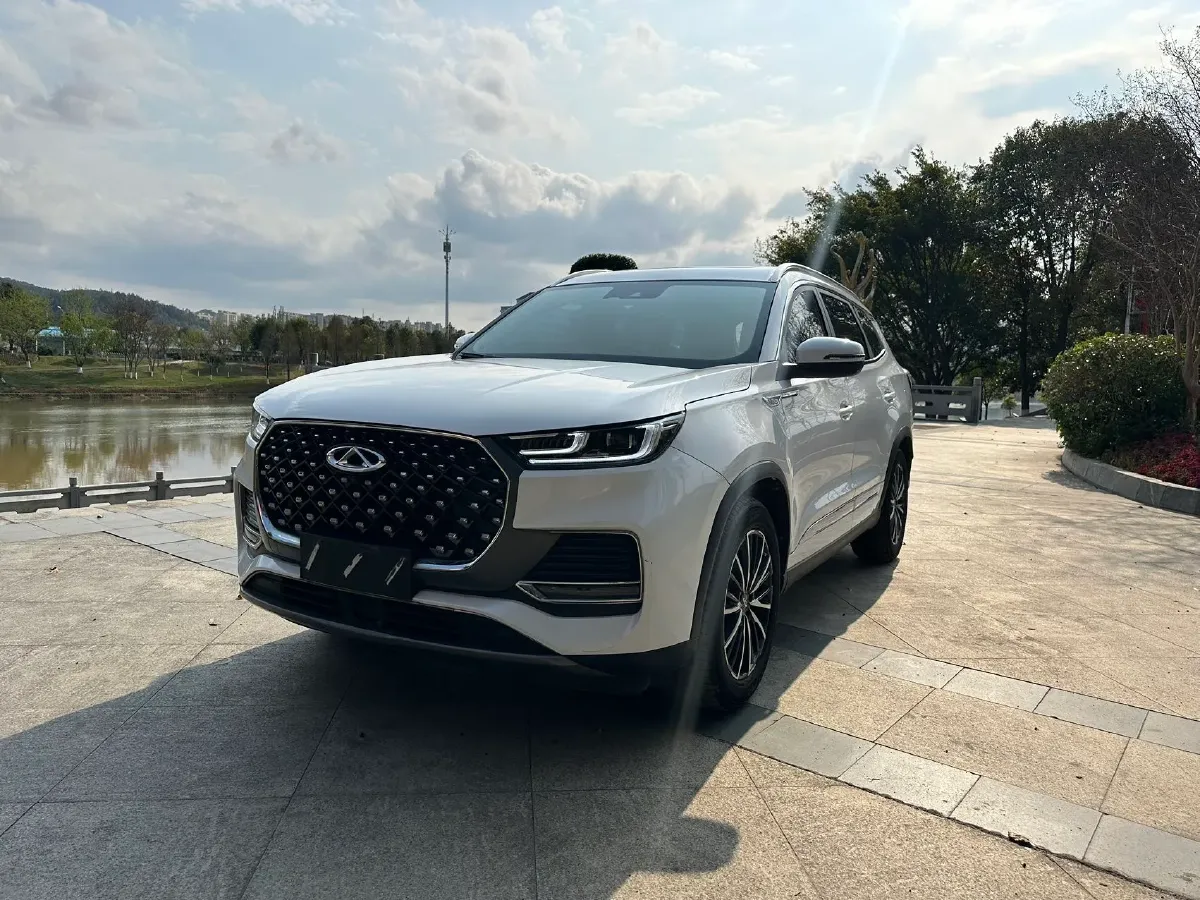 2022 Chery Tiggo 8 Plus 1.6T 197HP L4 7DCT,autocango,china used car exporter,china ev exporter,chinese used car exporter,chinese used ev exporter