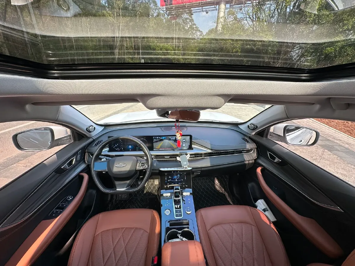 2022 Chery Tiggo 8 Plus 1.6T 197HP L4 7DCT,autocango,china used car exporter,china ev exporter,chinese used car exporter,chinese used ev exporter