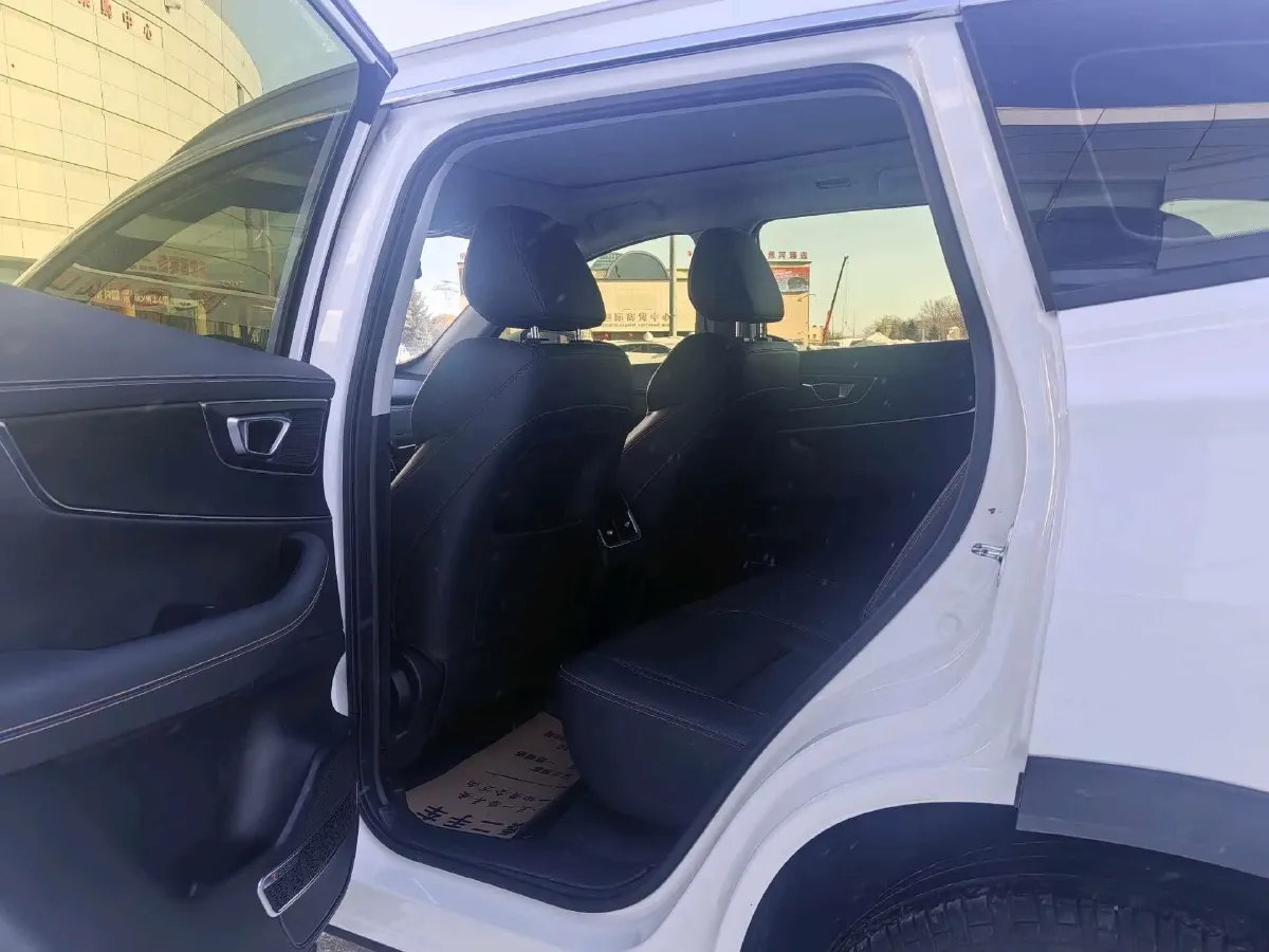 2022 Chery Tiggo 8 1.5T 156HP L4 6DCT,autocango,china used car exporter,china ev exporter,chinese used car exporter,chinese used ev exporter