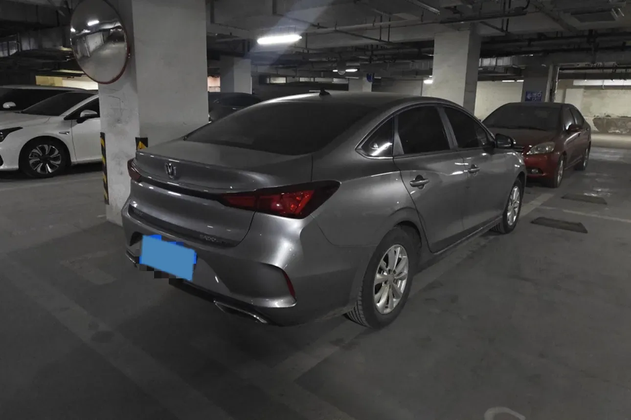 2022 ChangAn Eado 1.6L 128HP L4 5MT,autocango,china used car exporter,china ev exporter,chinese used car exporter,chinese used ev exporter