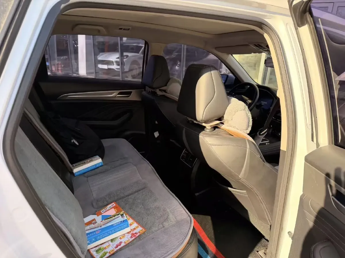 2019 Haval F7 2.0T 197HP L4 7DCT,autocango,china used car exporter,china ev exporter,chinese used car exporter,chinese used ev exporter