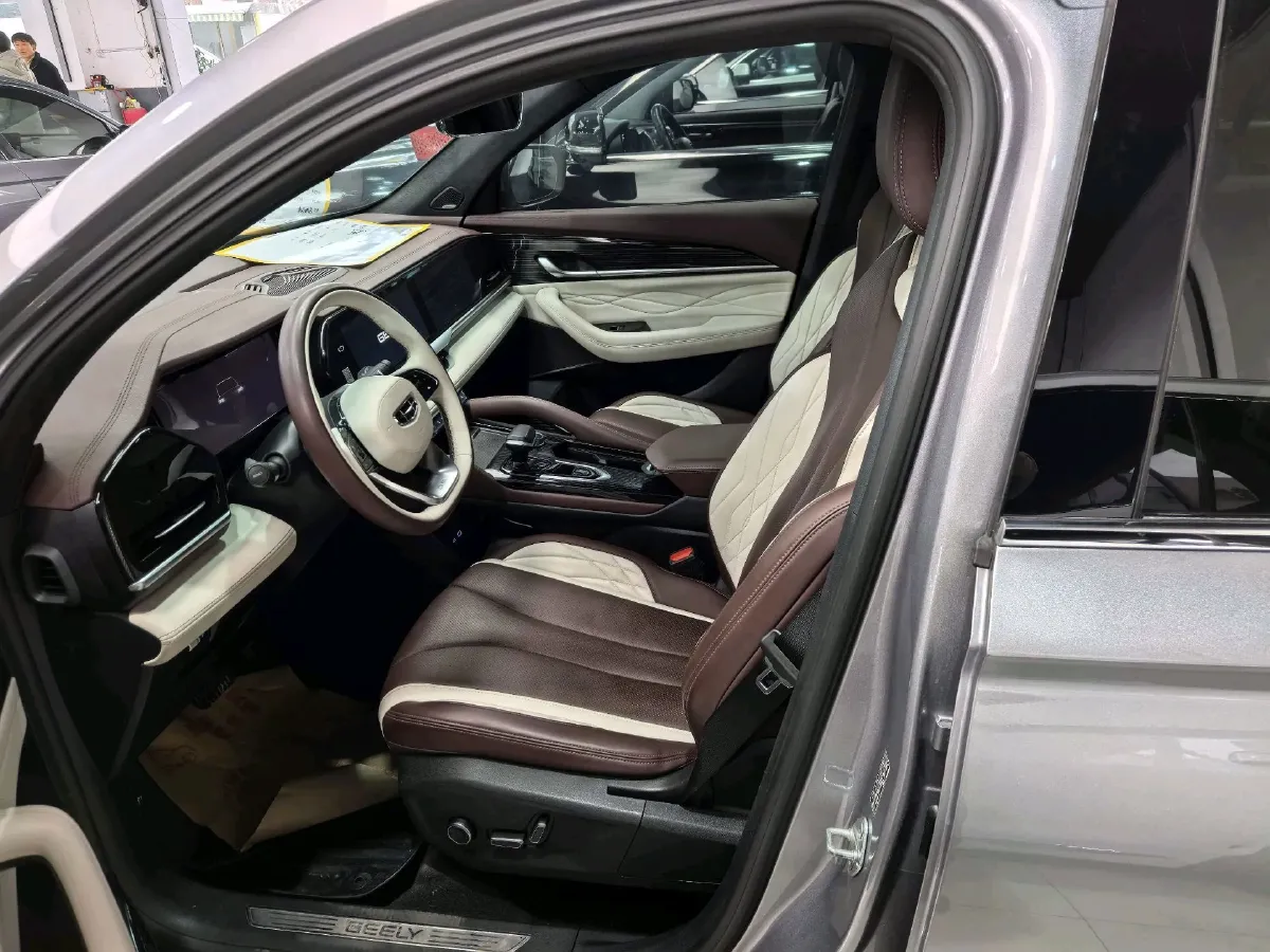 2021 Geely Monjaro 2.0T 218HP L4 7DCT,autocango,china used car exporter,china ev exporter,chinese used car exporter,chinese used ev exporter