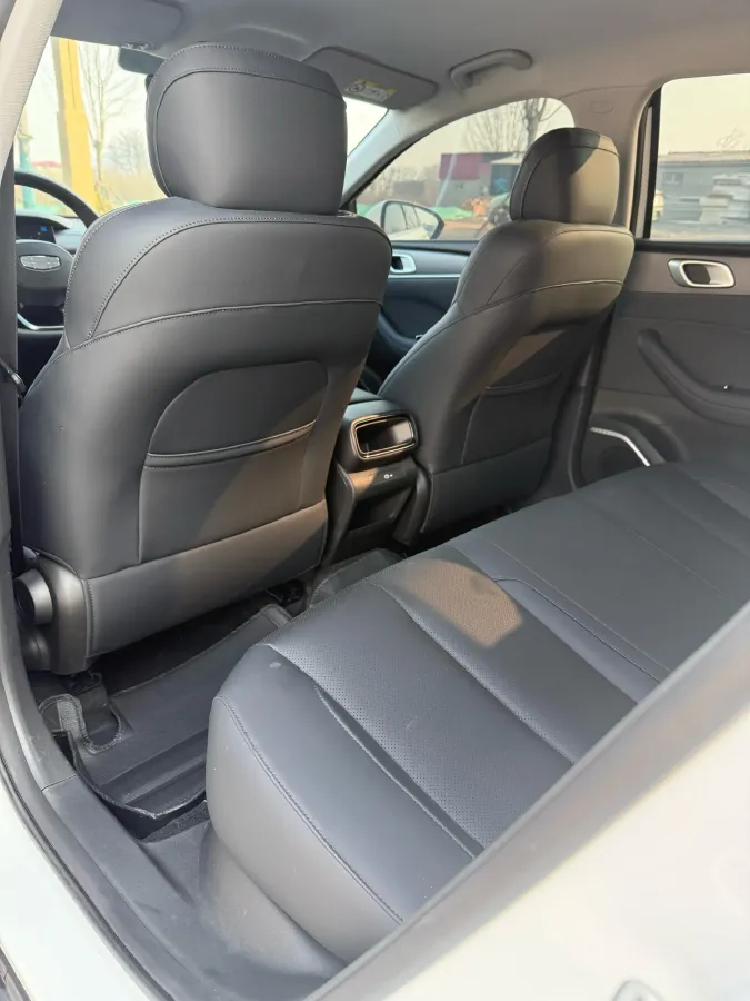 2026 Geely Emgrand 1.5L 120HP L4 CVT,autocango,china used car exporter,china ev exporter,chinese used car exporter,chinese used ev exporter