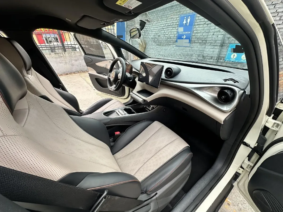 2023 BYD Dolphin BEV 44.928KWH,autocango,china used car exporter,china ev exporter,chinese used car exporter,chinese used ev exporter