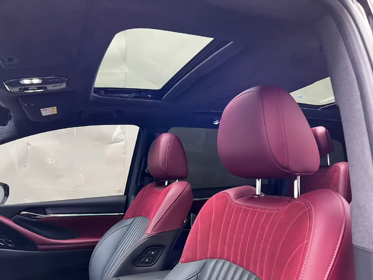 2024 GAC Trumpchi M8 2.0T 252HP L4 8AT,autocango,china used car exporter,china ev exporter,chinese used car exporter,chinese used ev exporter