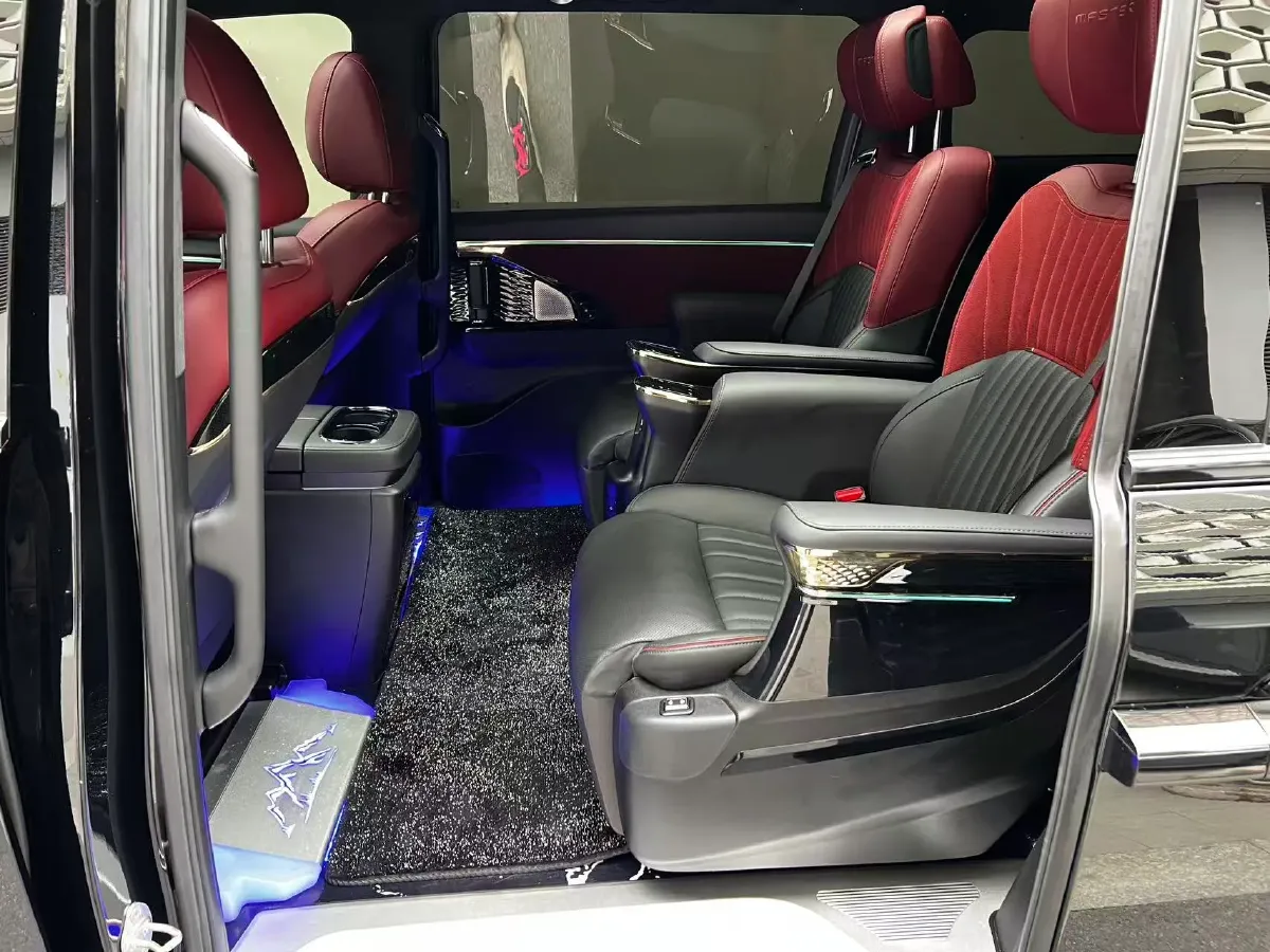 2024 GAC Trumpchi M8 2.0T 252HP L4 8AT,autocango,china used car exporter,china ev exporter,chinese used car exporter,chinese used ev exporter