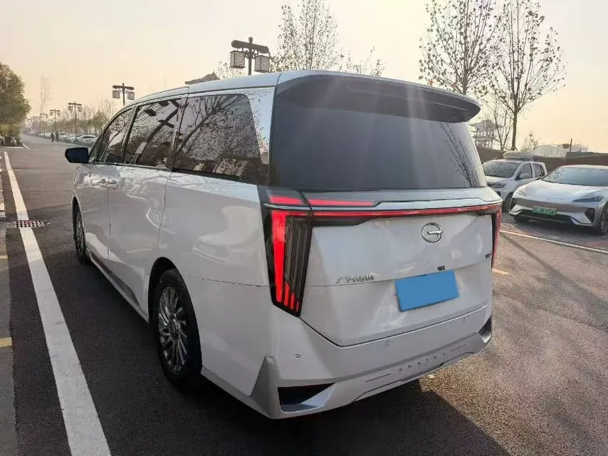 2023 GAC Trumpchi M8 2.0T 252HP L4 8AT,autocango,china used car exporter,china ev exporter,chinese used car exporter,chinese used ev exporter