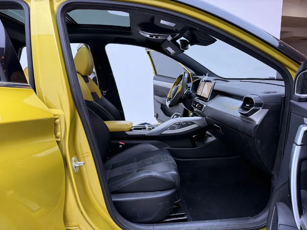 2020 Geely Coolray 1.5T 177HP L3 7DCT,autocango,china used car exporter,china ev exporter,chinese used car exporter,chinese used ev exporter