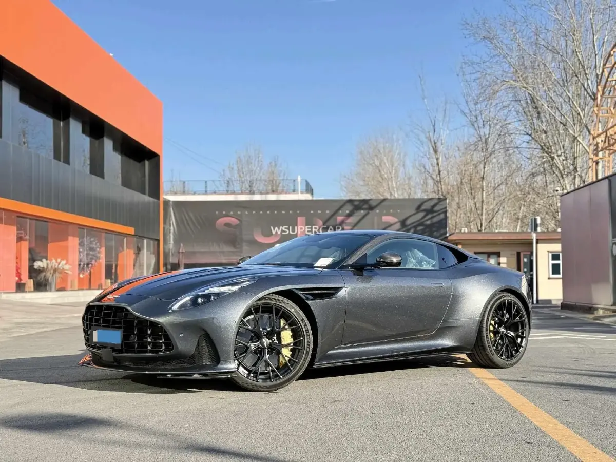 2025 Aston Martin DB12 4.0T 680HP V8 8AT