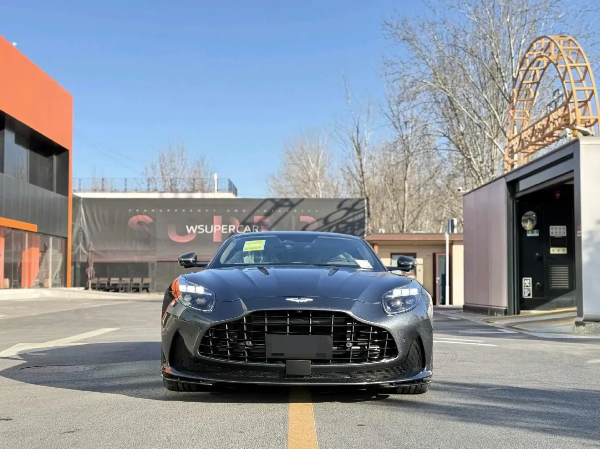 2025 Aston Martin DB12 4.0T 680HP V8 8AT,autocango,china used car exporter,china ev exporter,chinese used car exporter,chinese used ev exporter