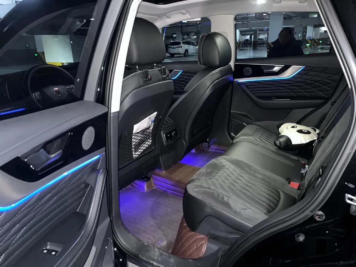 2022 HongQi HS5 2.0T 224HP L4 6AT,autocango,china used car exporter,china ev exporter,chinese used car exporter,chinese used ev exporter