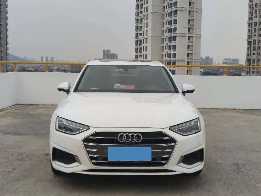 2020 Audi A4L 2.0T 190HP L4 7DCT,autocango,china used car exporter,china ev exporter,chinese used car exporter,chinese used ev exporter