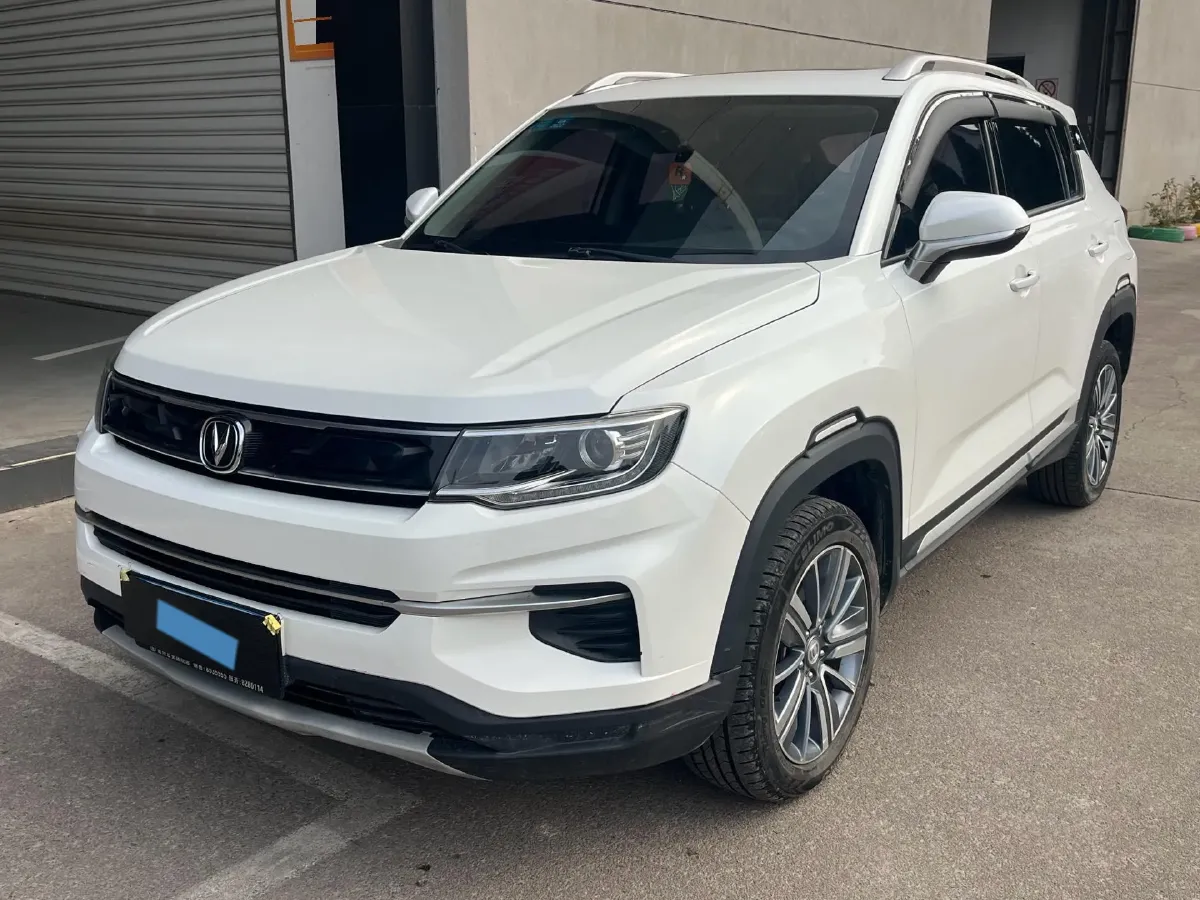 2019 ChangAn CS35 Plus 1.6L 128HP L4 6AT,autocango,china used car exporter,china ev exporter,chinese used car exporter,chinese used ev exporter