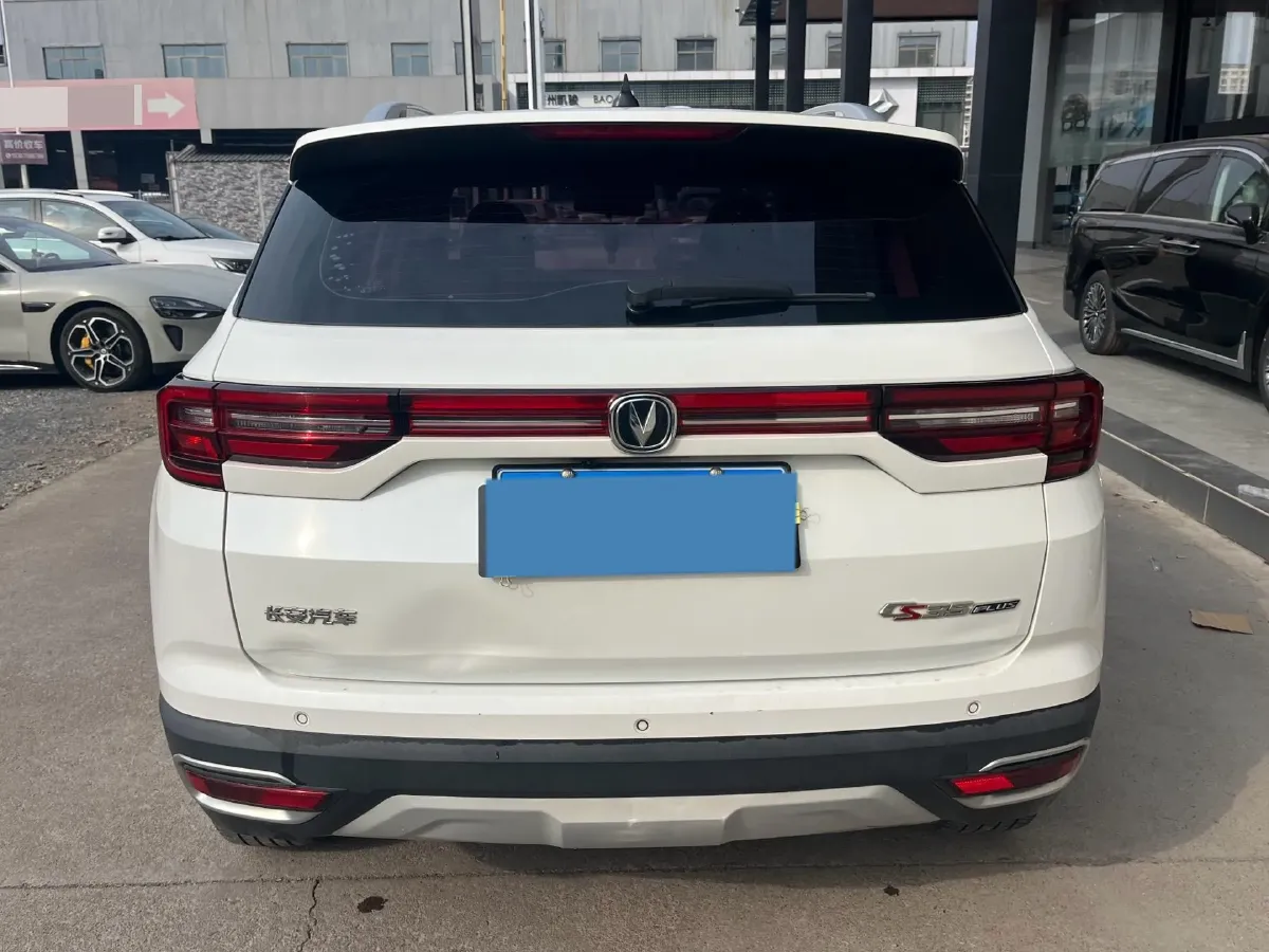 2019 ChangAn CS35 Plus 1.6L 128HP L4 6AT,autocango,china used car exporter,china ev exporter,chinese used car exporter,chinese used ev exporter