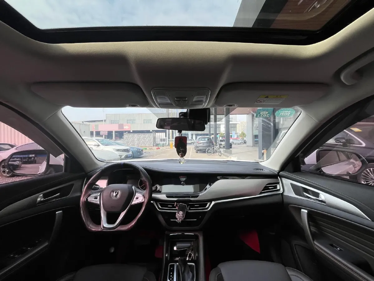 2019 ChangAn CS35 Plus 1.6L 128HP L4 6AT,autocango,china used car exporter,china ev exporter,chinese used car exporter,chinese used ev exporter