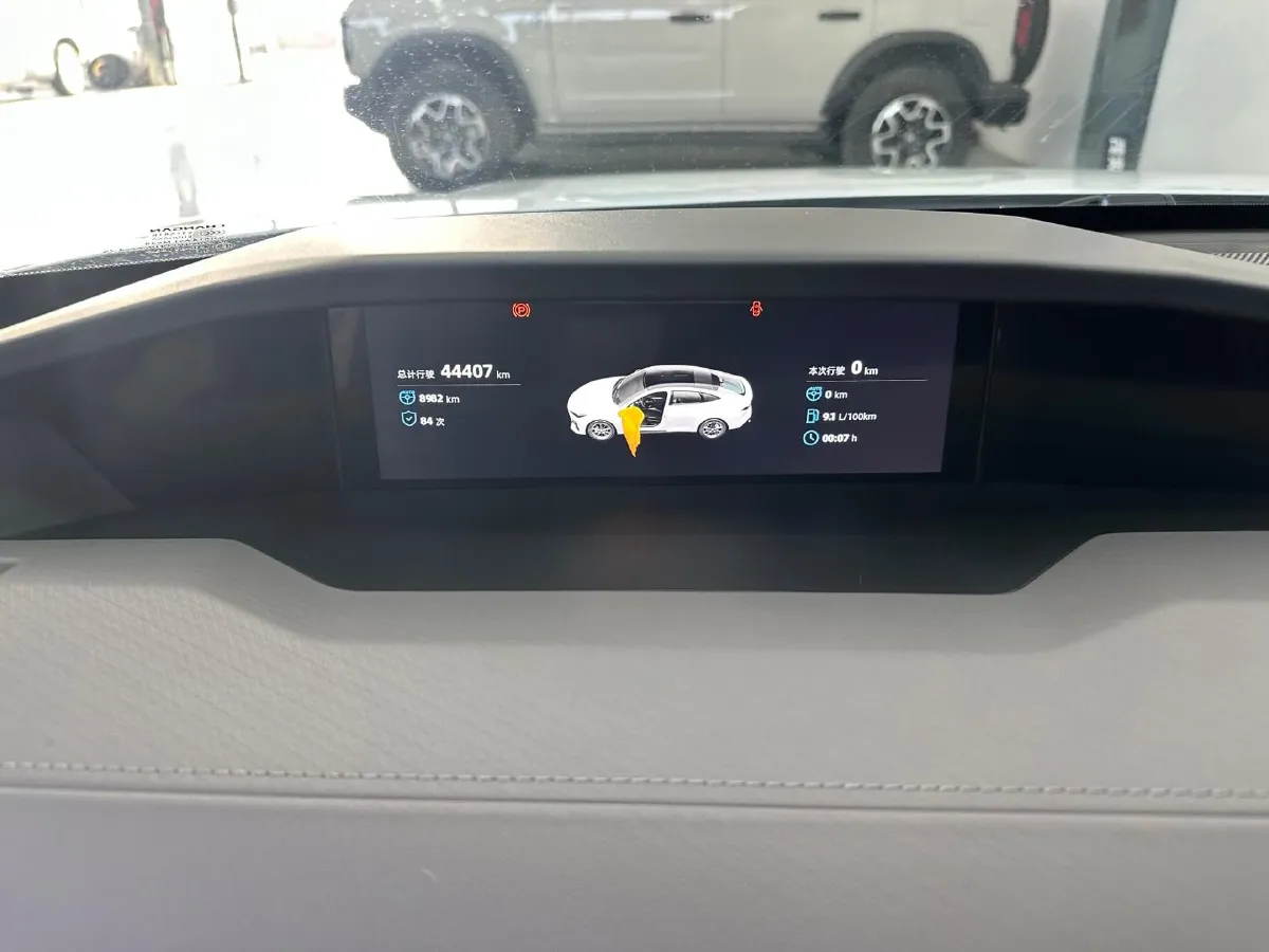 2022 ChangAn UNI-V 1.5T 188HP L4 7DCT,autocango,china used car exporter,china ev exporter,chinese used car exporter,chinese used ev exporter