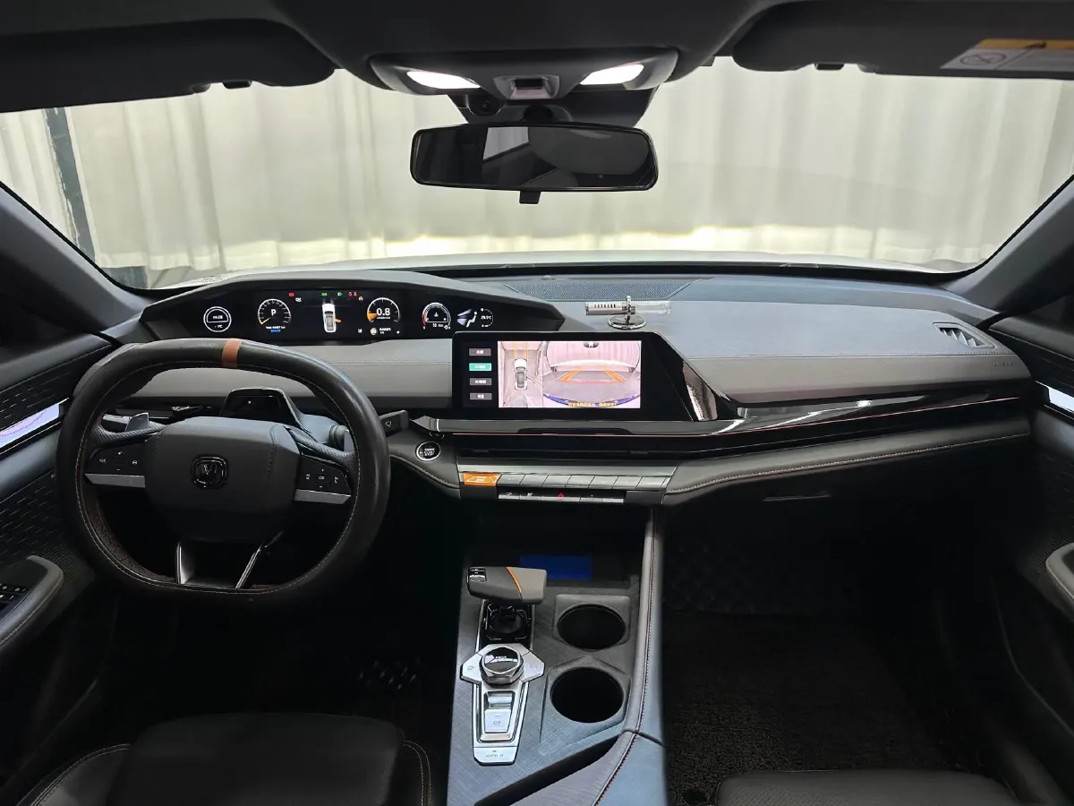 2022 ChangAn UNI-V 1.5T 188HP L4 7DCT,autocango,china used car exporter,china ev exporter,chinese used car exporter,chinese used ev exporter