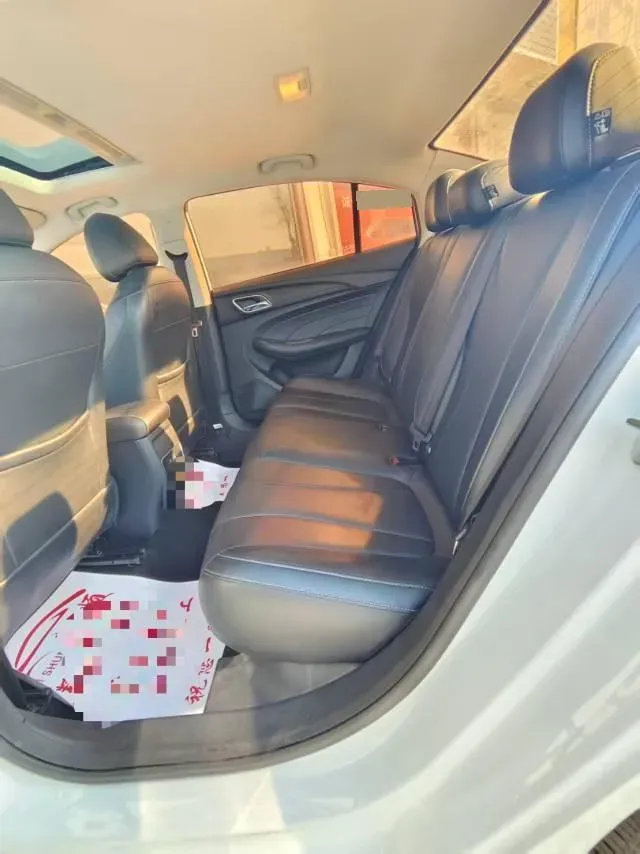 2019 Roewe i5 1.5L 120HP L4 CVT,autocango,china used car exporter,china ev exporter,chinese used car exporter,chinese used ev exporter