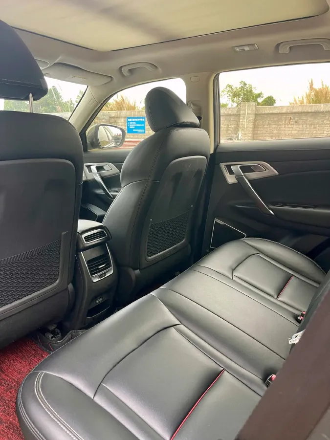 2020 Roewe i6 1.5T 169HP L4 7DCT,autocango,china used car exporter,china ev exporter,chinese used car exporter,chinese used ev exporter