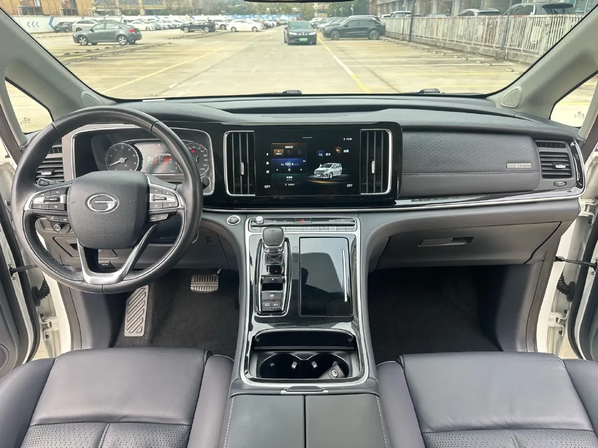 2021 GAC Trumpchi M8 2.0T 252HP L4 8AT,autocango,china used car exporter,china ev exporter,chinese used car exporter,chinese used ev exporter