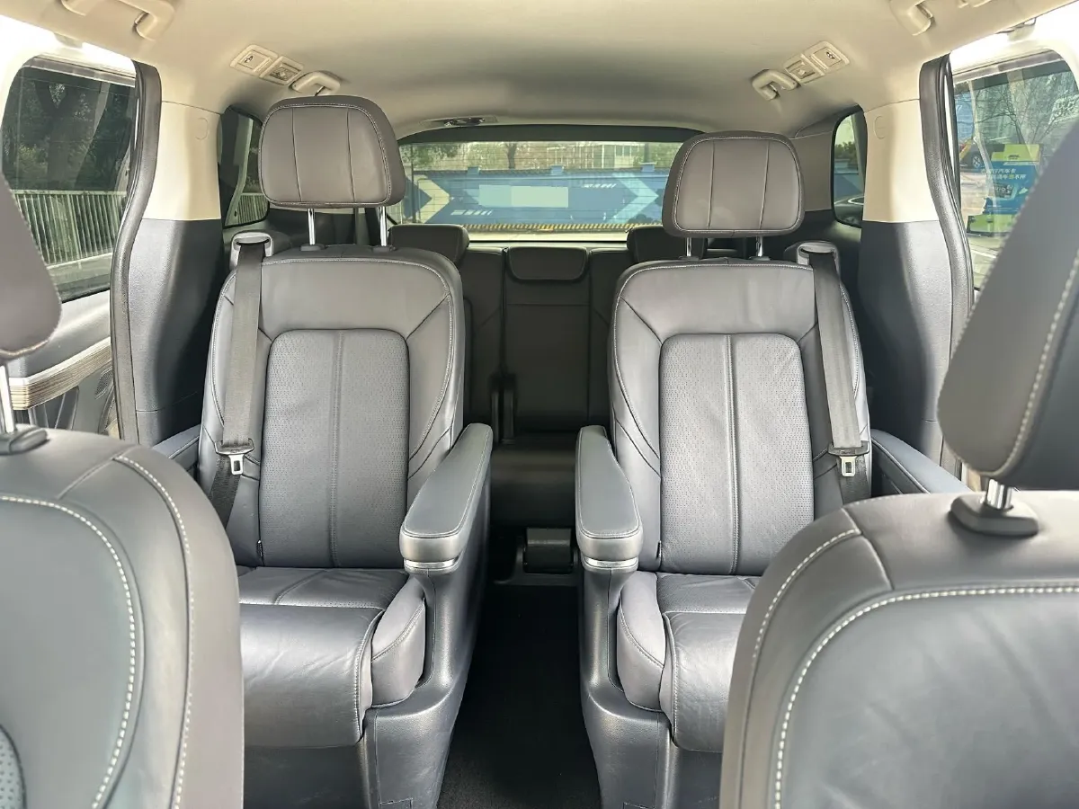 2021 GAC Trumpchi M8 2.0T 252HP L4 8AT,autocango,china used car exporter,china ev exporter,chinese used car exporter,chinese used ev exporter