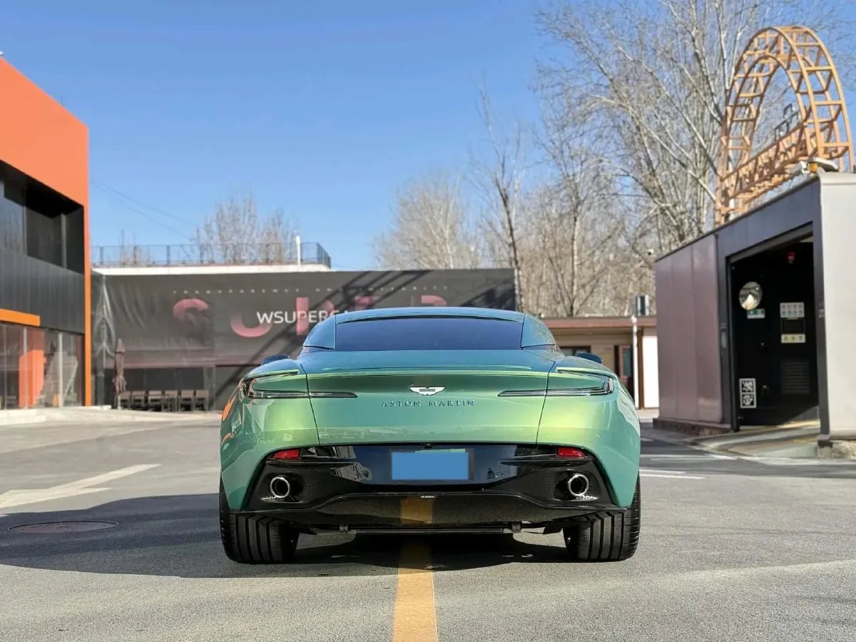 2025 Aston Martin DB12 4.0T 680HP V8 8AT,autocango,china used car exporter,china ev exporter,chinese used car exporter,chinese used ev exporter
