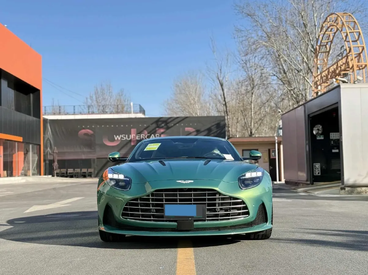 2025 Aston Martin DB12 4.0T 680HP V8 8AT,autocango,china used car exporter,china ev exporter,chinese used car exporter,chinese used ev exporter
