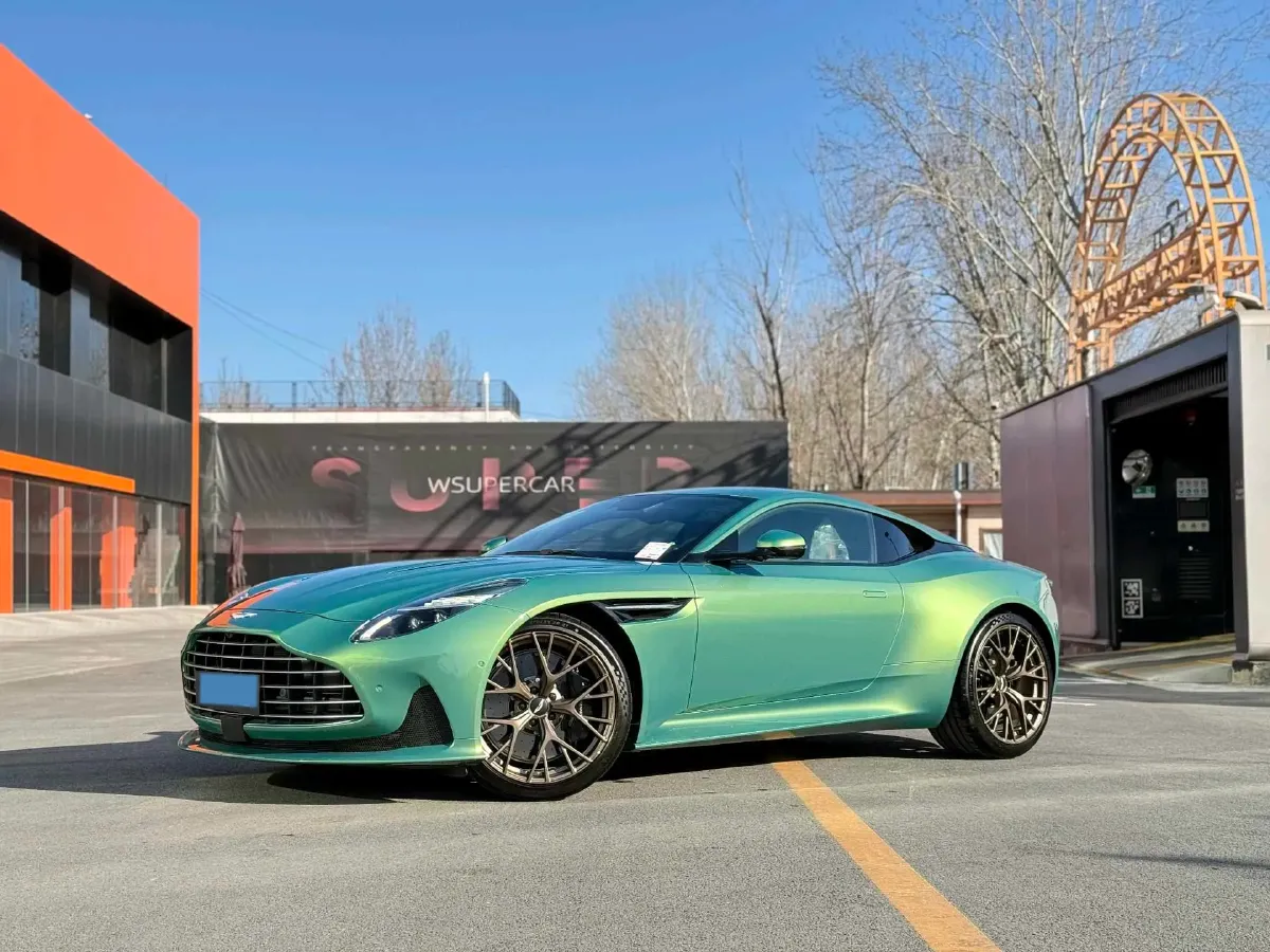 2025 Aston Martin DB12 4.0T 680HP V8 8AT,autocango,china used car exporter,china ev exporter,chinese used car exporter,chinese used ev exporter