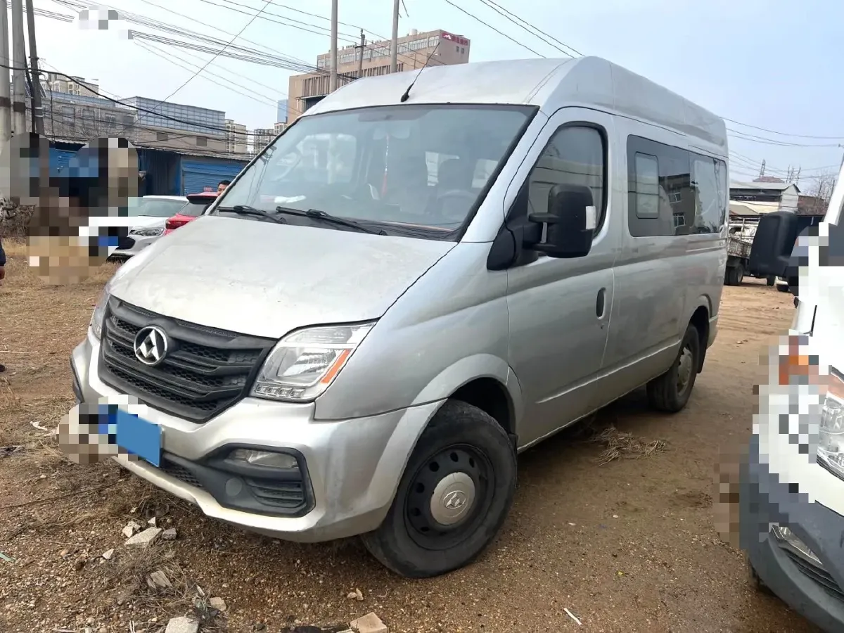 2013 MAXUS XinTu V80 2.5T 136HP L4 5MT,autocango,china used car exporter,china ev exporter,chinese used car exporter,chinese used ev exporter