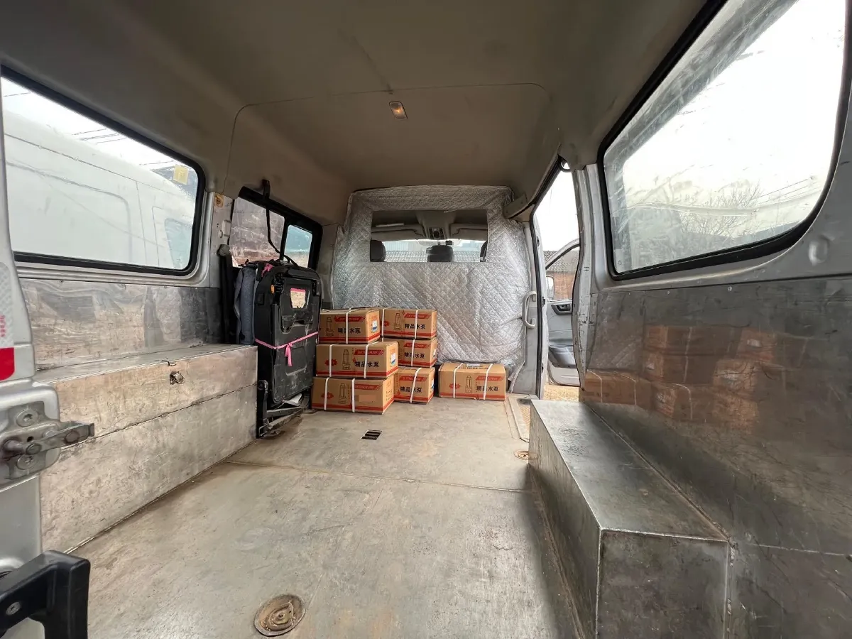 2013 MAXUS XinTu V80 2.5T 136HP L4 5MT,autocango,china used car exporter,china ev exporter,chinese used car exporter,chinese used ev exporter