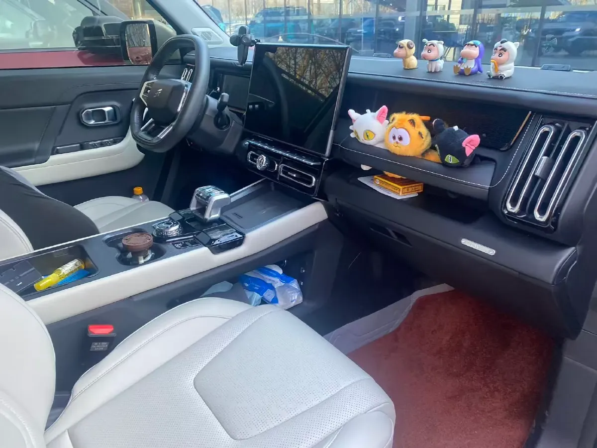 2025 MAXUS XinTu V70 2.0T 150HP L4 9AT,autocango,china used car exporter,china ev exporter,chinese used car exporter,chinese used ev exporter