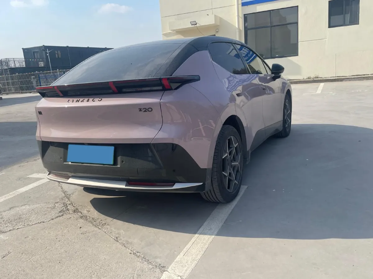 2025 Dongfeng Z9 2.0T 258HP L4 8AT,autocango,china used car exporter,china ev exporter,chinese used car exporter,chinese used ev exporter