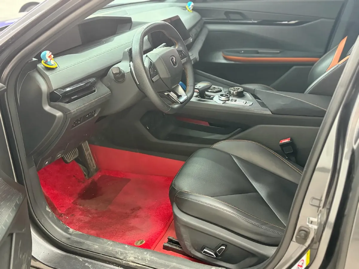 2022 ChangAn UNI-V 1.5T 188HP L4 7DCT,autocango,china used car exporter,china ev exporter,chinese used car exporter,chinese used ev exporter