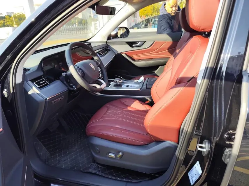 2025 HongQi HS5 2.0T 252HP L4 8AT,autocango,china used car exporter,china ev exporter,chinese used car exporter,chinese used ev exporter