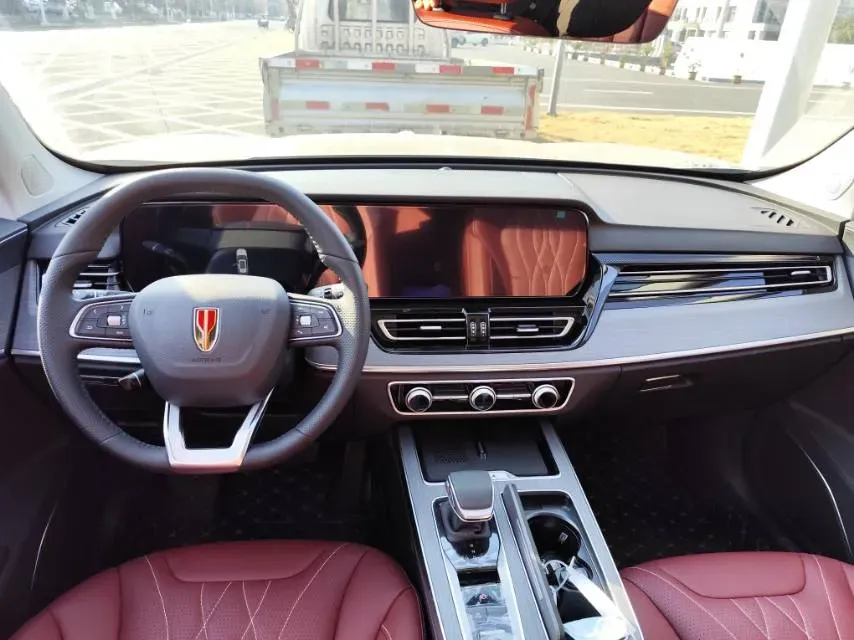 2025 HongQi HS5 2.0T 252HP L4 8AT,autocango,china used car exporter,china ev exporter,chinese used car exporter,chinese used ev exporter