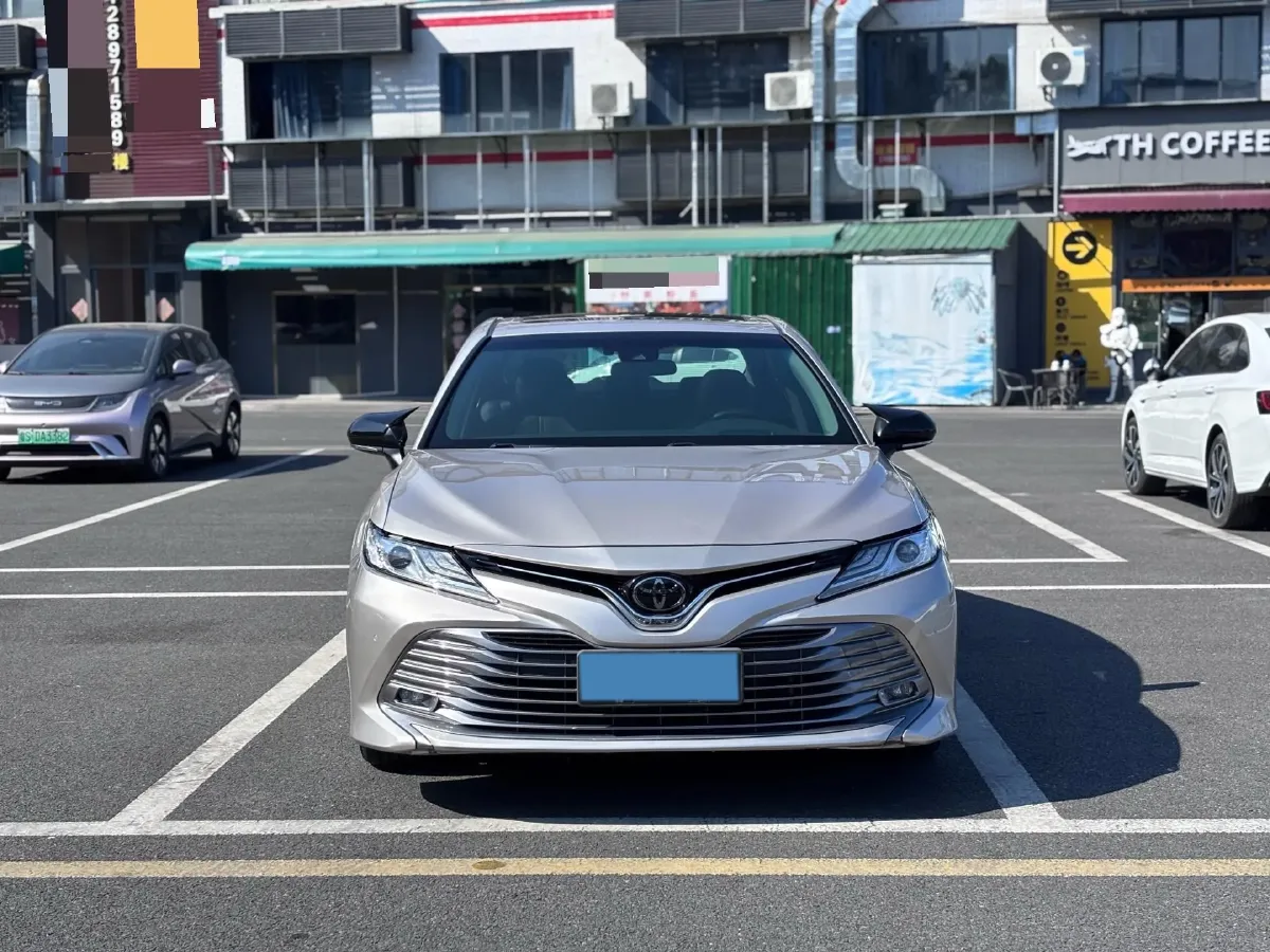 2019 Toyota Camry 2.0L 178HP L4 CVT,autocango,china used car exporter,china ev exporter,chinese used car exporter,chinese used ev exporter