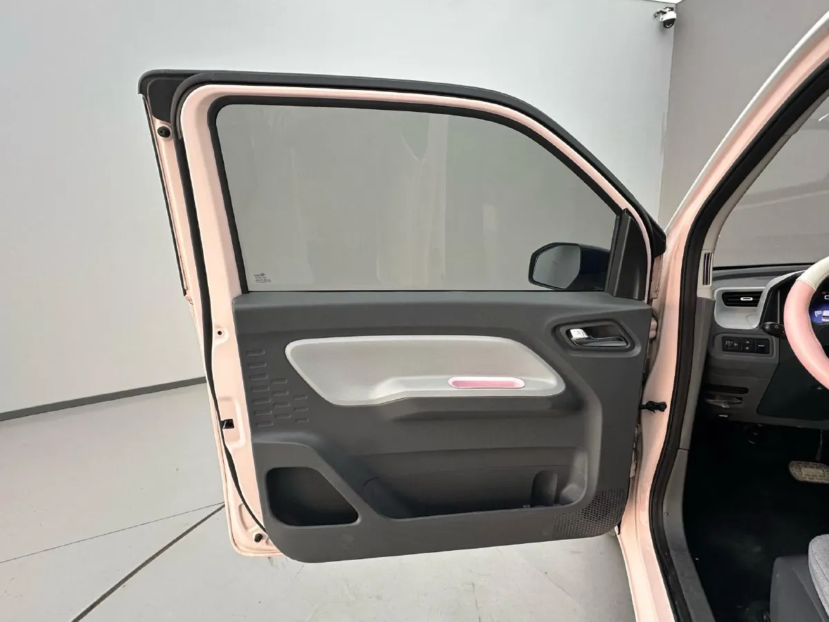 2021 WuLing HongGuang MINI EV BEV 13.9KWH,autocango,china used car exporter,china ev exporter,chinese used car exporter,chinese used ev exporter