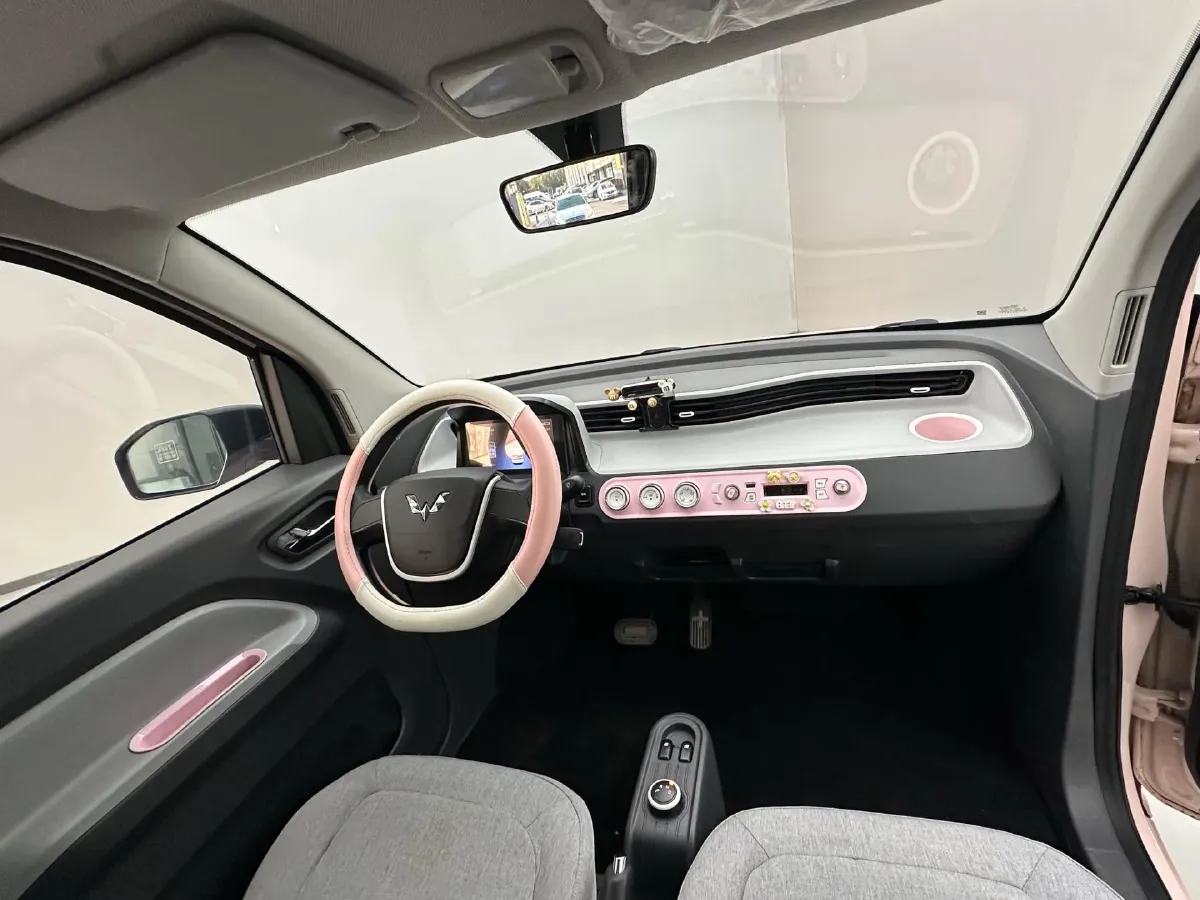 2021 WuLing HongGuang MINI EV BEV 13.9KWH,autocango,china used car exporter,china ev exporter,chinese used car exporter,chinese used ev exporter