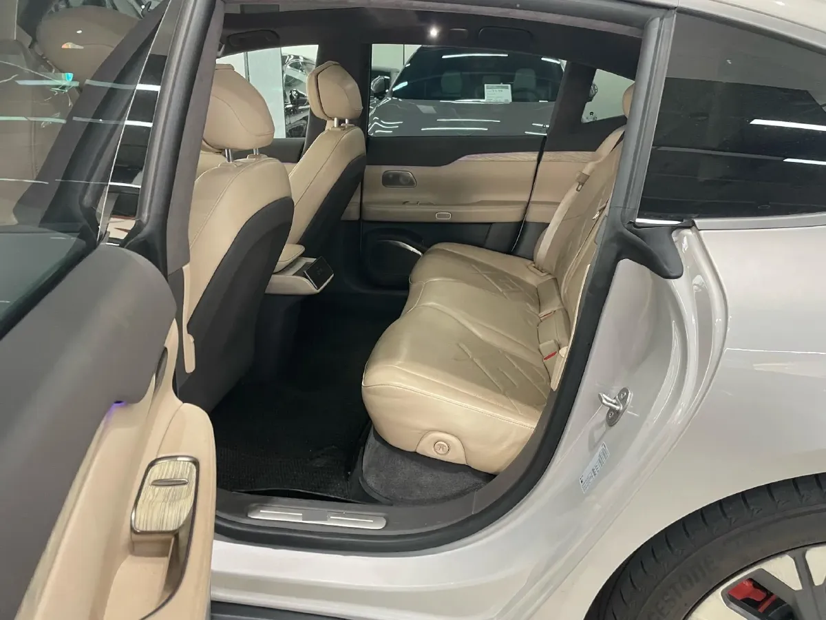 2021 Volkswagen ID.6 Crozz BEV 84.8KWH,autocango,china used car exporter,china ev exporter,chinese used car exporter,chinese used ev exporter