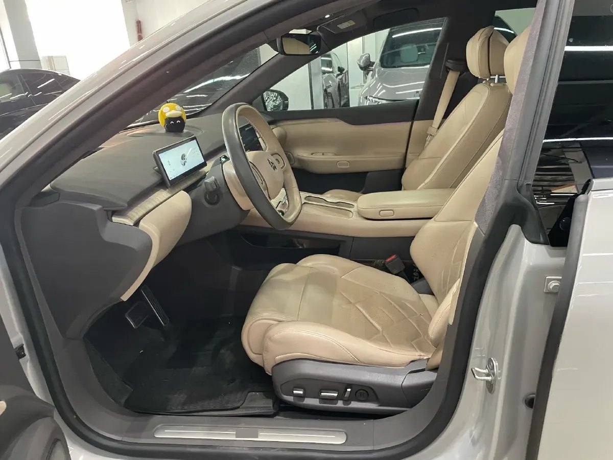 2021 Volkswagen ID.6 Crozz BEV 84.8KWH,autocango,china used car exporter,china ev exporter,chinese used car exporter,chinese used ev exporter