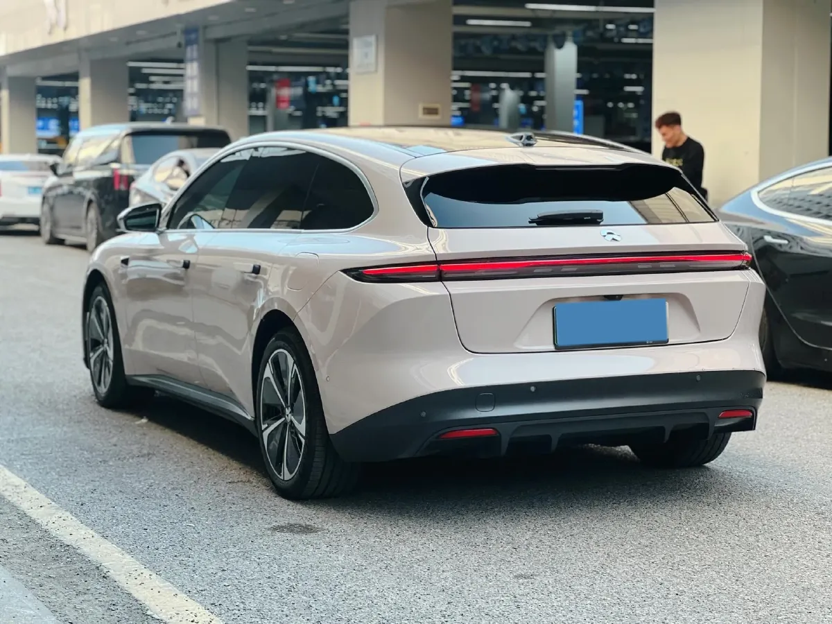 2023 NIO ET5T BEV 75KWH,autocango,china used car exporter,china ev exporter,chinese used car exporter,chinese used ev exporter