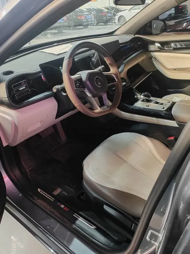 2025 BYD Qin Plus 1.5L 101HP L4 E-CVT PHEV 7.68KWH,autocango,china used car exporter,china ev exporter,chinese used car exporter,chinese used ev exporter