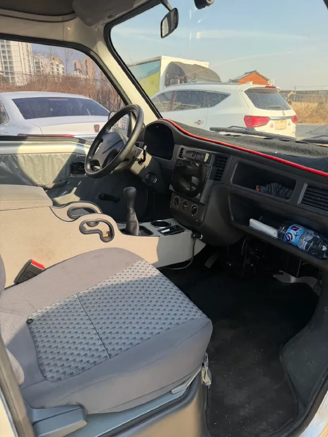 2023 WuLing ZhiGuang 1.5L 102HP L4 5MT,autocango,china used car exporter,china ev exporter,chinese used car exporter,chinese used ev exporter