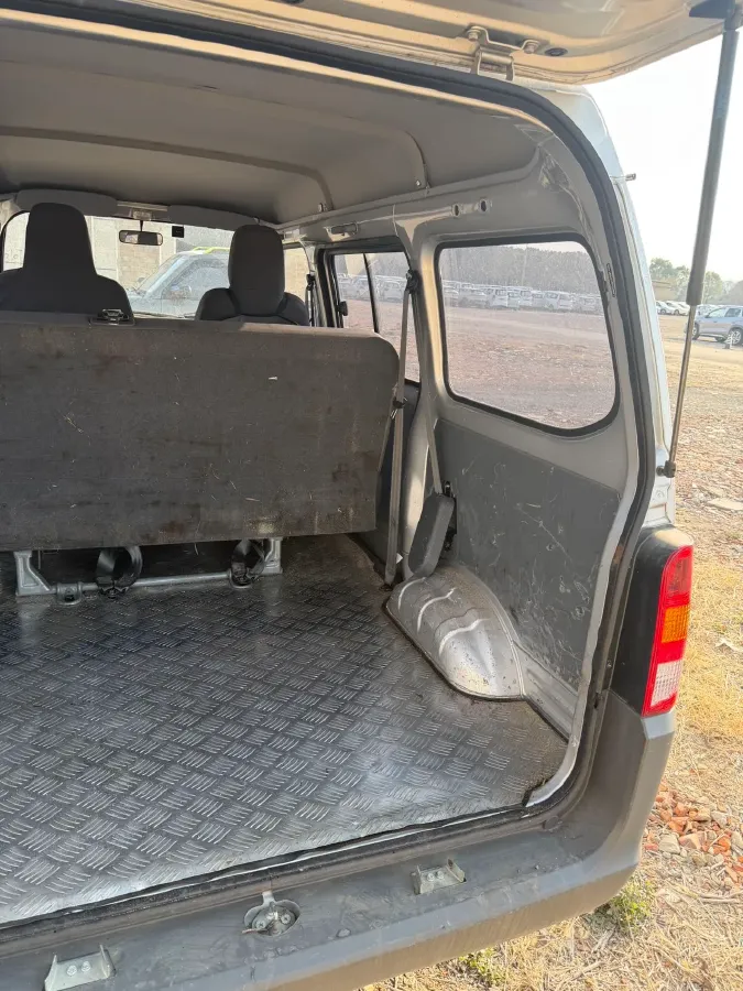 2023 WuLing ZhiGuang 1.5L 102HP L4 5MT,autocango,china used car exporter,china ev exporter,chinese used car exporter,chinese used ev exporter