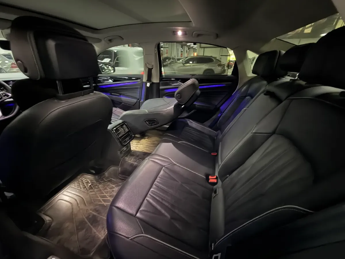 2022 Xpeng P7 BEV 60.2KWH,autocango,china used car exporter,china ev exporter,chinese used car exporter,chinese used ev exporter